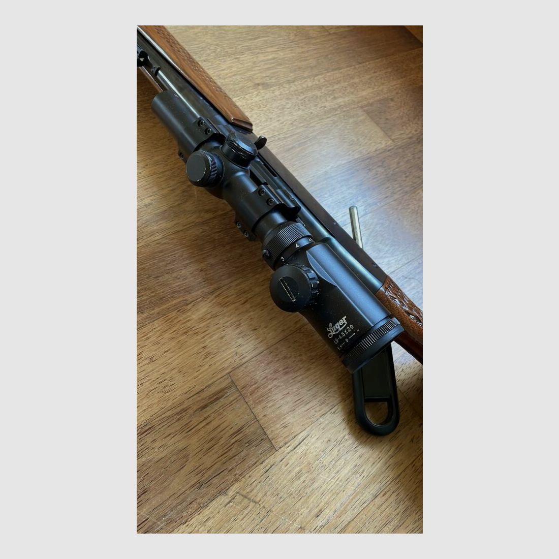 Remington 742 Woodsmaster incluye óptica Luger 1,5 - 4,5 x 2, Cal. .30-06 Spri