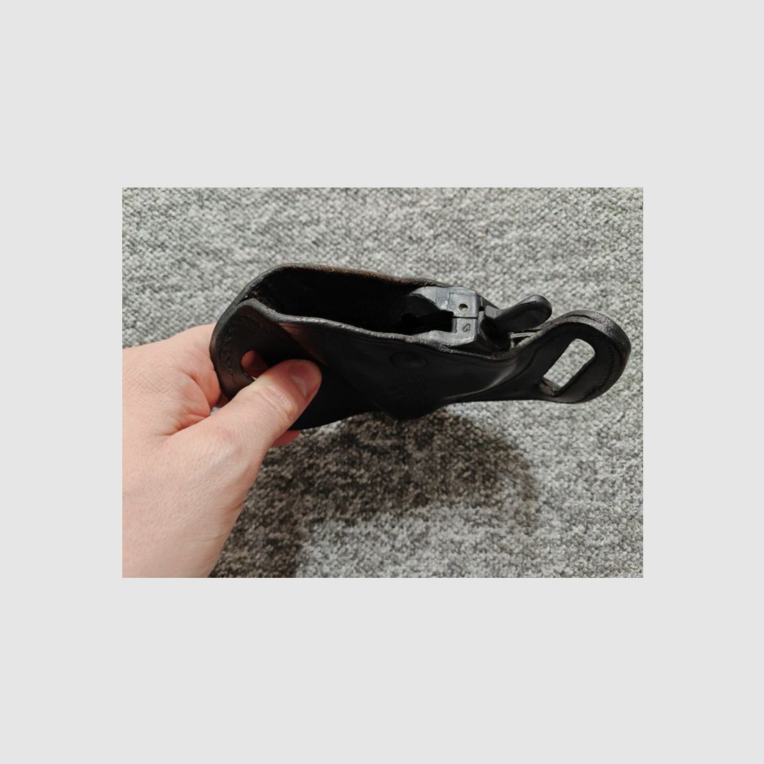 Bianchi Modell 82 Leder Gürtelholster für Heckler & Koch P7 / PSP / Umarex SP 9 / IWG SP 9 mit Sicherungshebel zur Entnahmeverhinderung