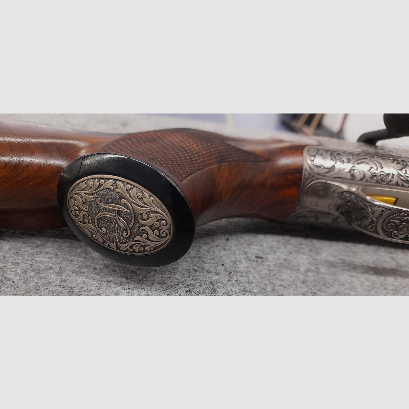 Blaser R93 416Rem Mag + Wechsellauf und Schaft in 300WinMag + Wechsellauf in 222Rem verziert Repetierbüchse Geradezugrepetierer