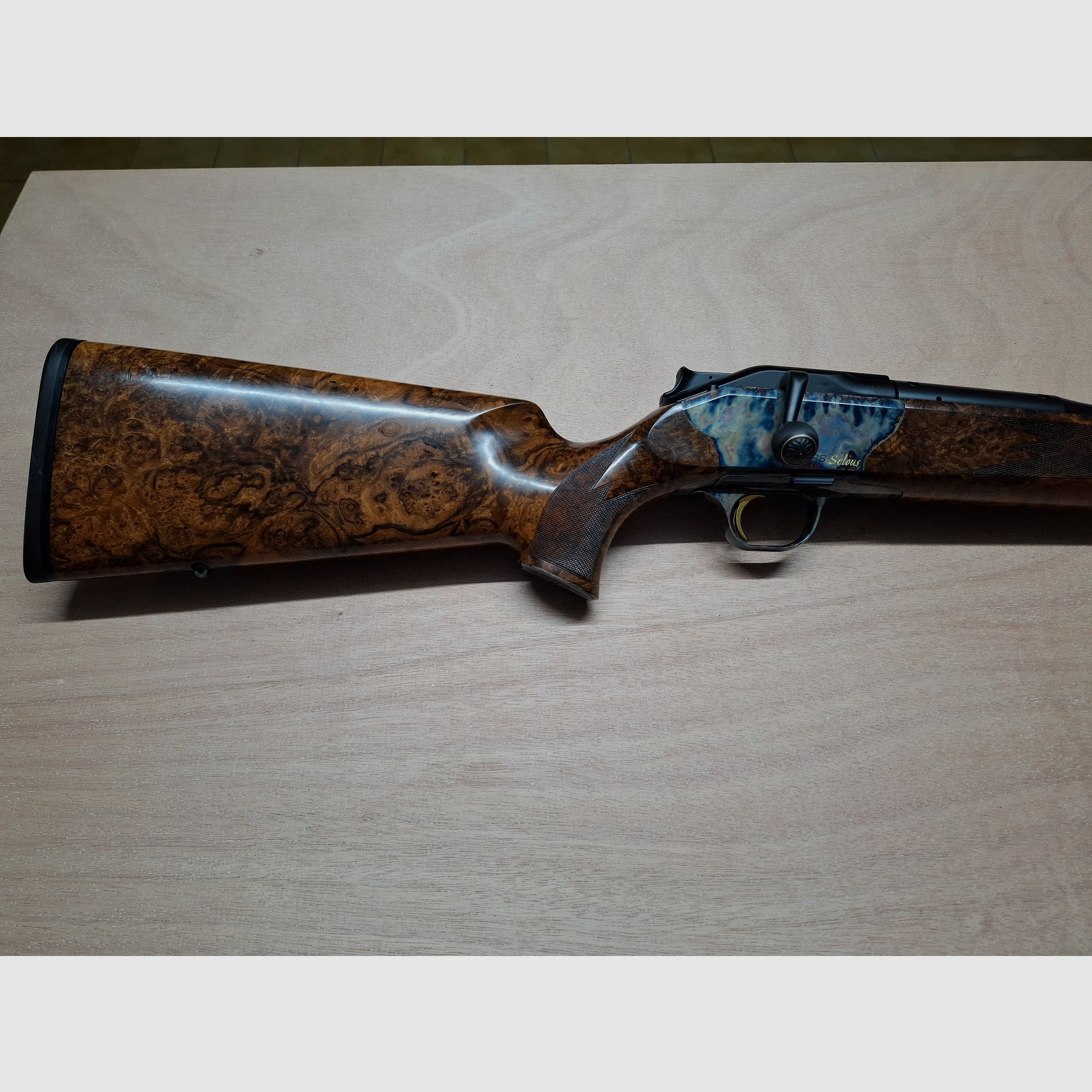 Blaser R8   R8 SemiW Selous / Kal. .375 H. & H. Mag. / Offene Visierung