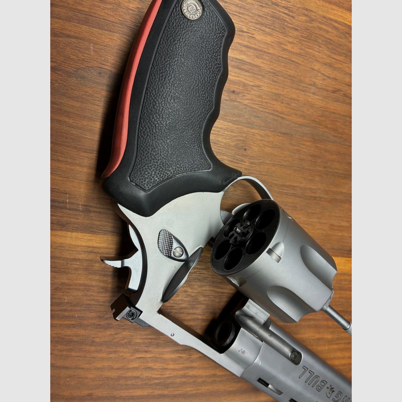 Taurus Raging Bull Revolver 44 Magnum 6" roestvrij staal als nieuw