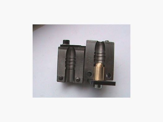 Stampo per proiettili Hensel Rolling Block 11,7*51R 466