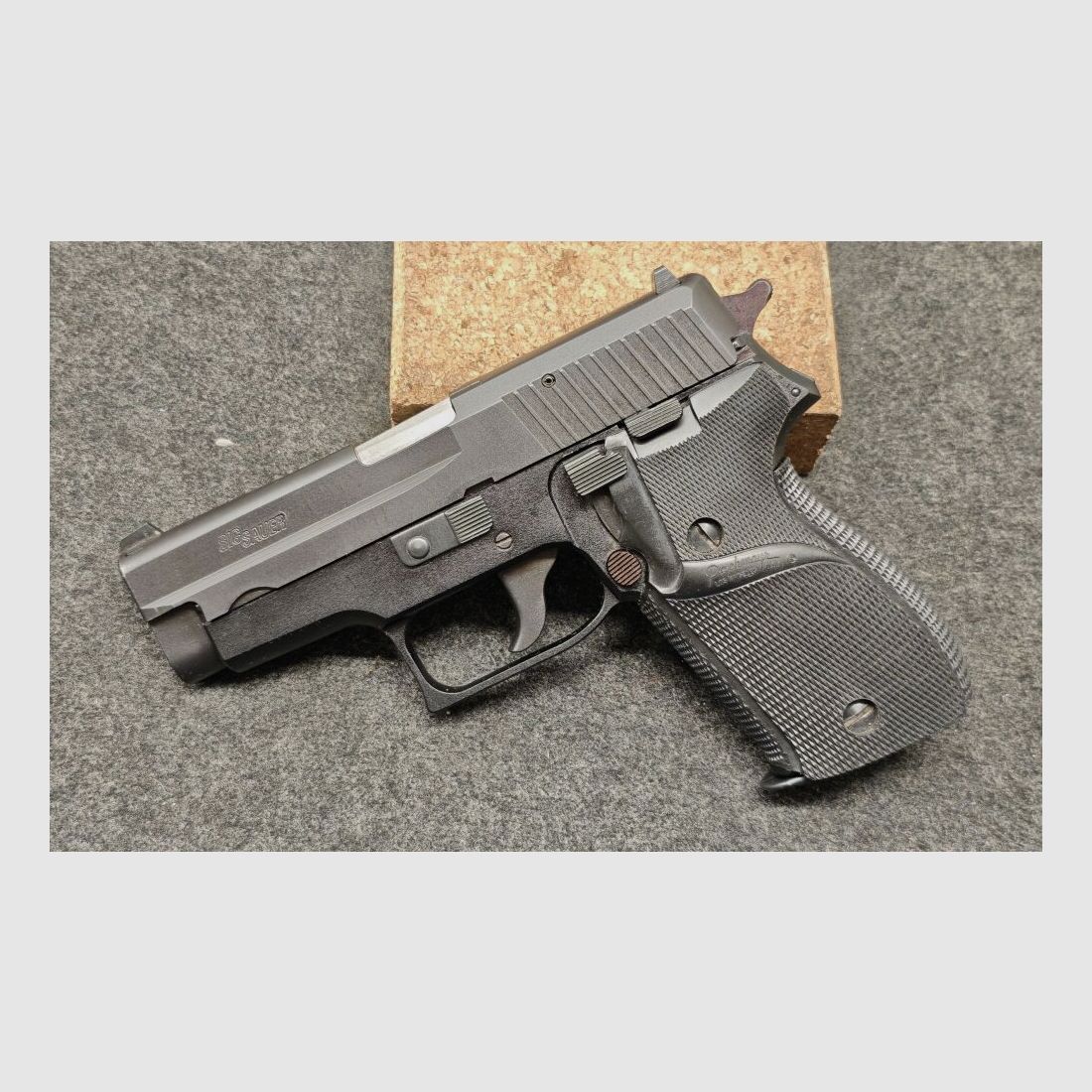 Sig Sauer P225
