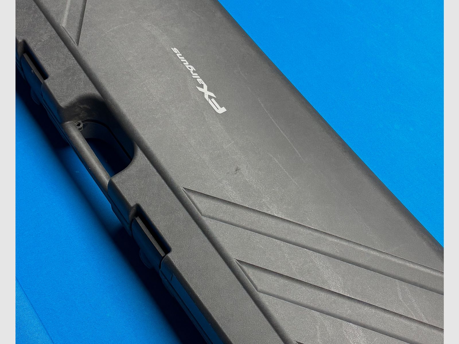 Feinwerkbau FWB 600 Field Target + Hawke Airmax 30 SF 8-32x50 AMX IR + FX Airguns Koffer