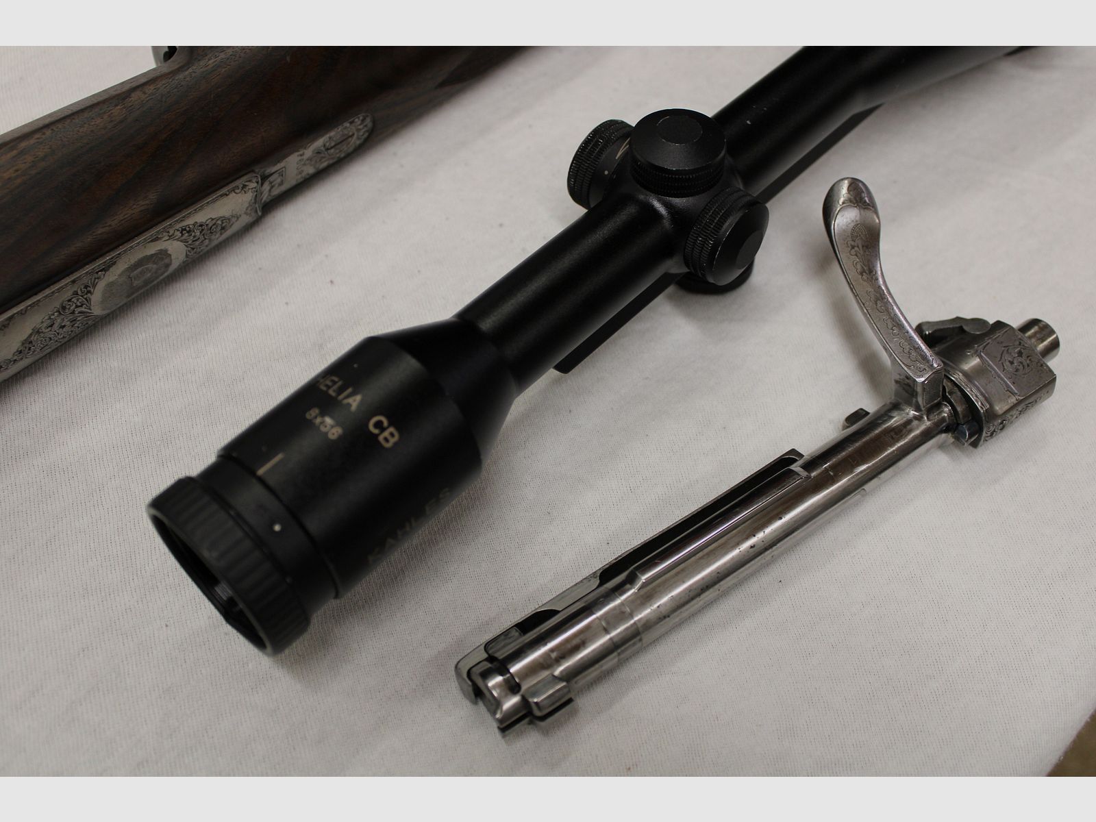 Bolt-action rifle Mauser DWM Luxus rifle 9,3 x 62 Keiler rifle with engraving rarity Kahles 8 x 56 red dot sight