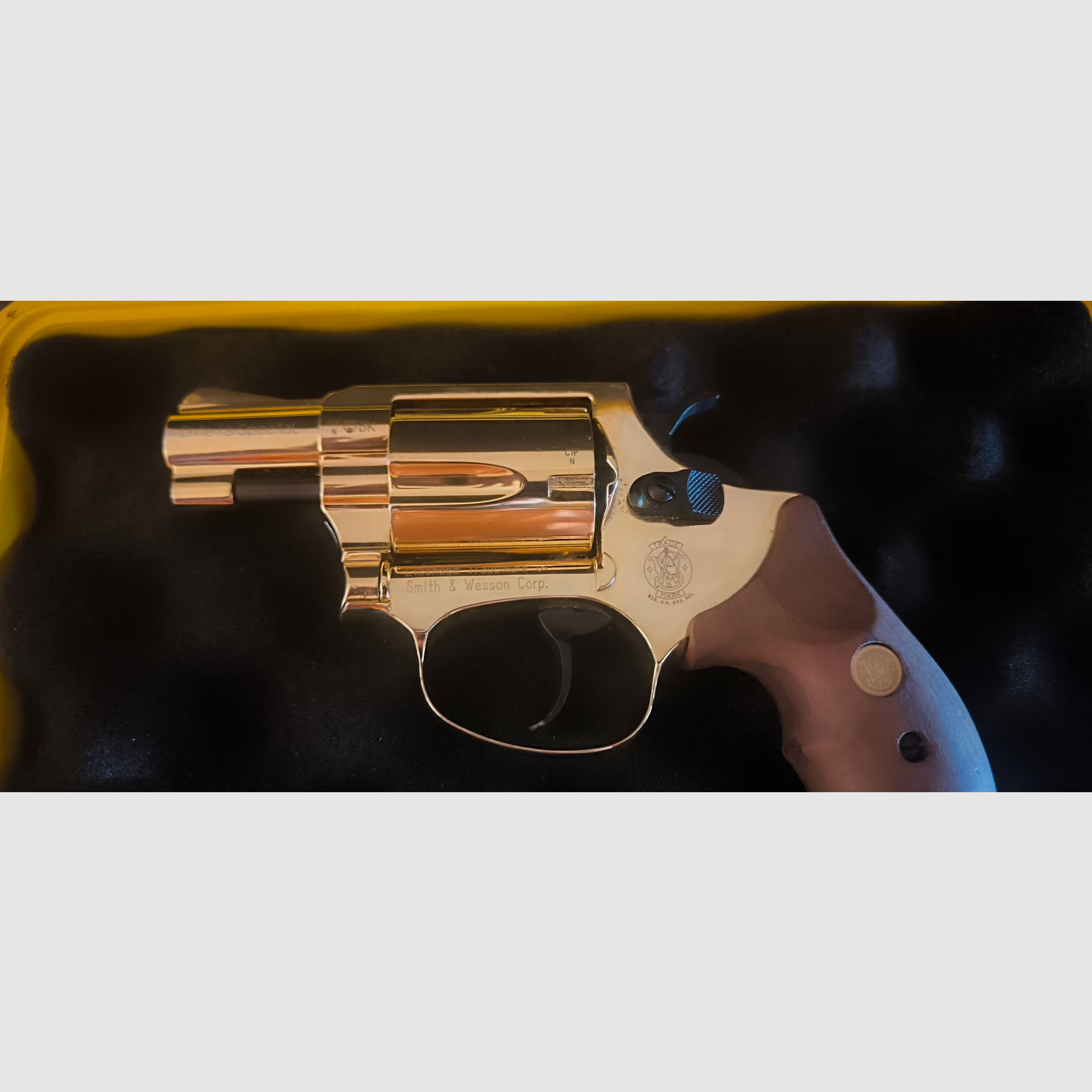 Revolver 9mmRK, 24Karat Vergoldet & Ungeschossen von Smith & Wesson, Modell Chiefs Special