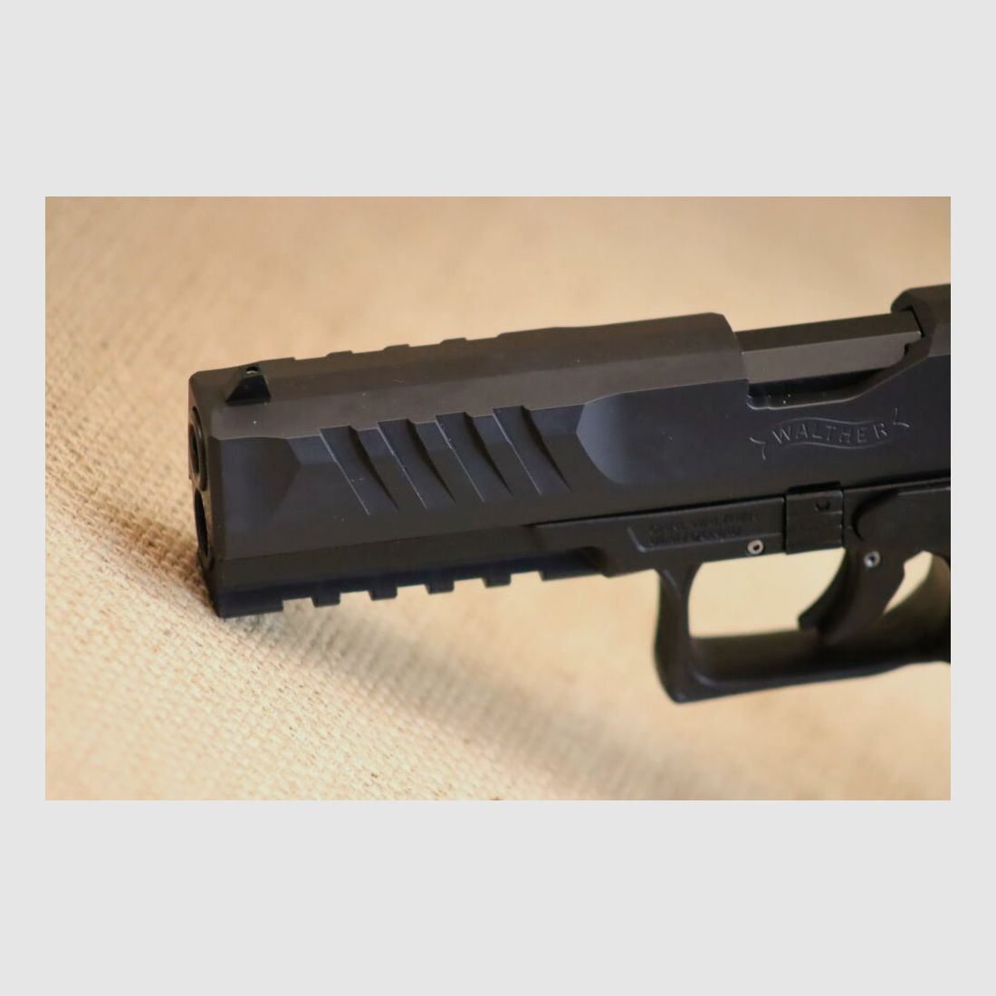 Walther Pistole PDP Full Size V2 – 5" OR, 20 Schuss 9mmLuger, mit 2 x 20 Schuss Magazin u. Magazintrichter