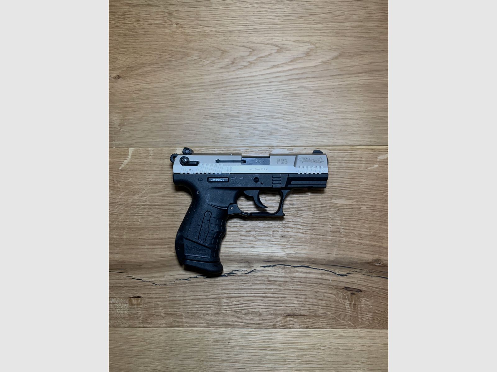 Walther P22 signal pistol 9mm P.A.K. in bicolor by Umarex