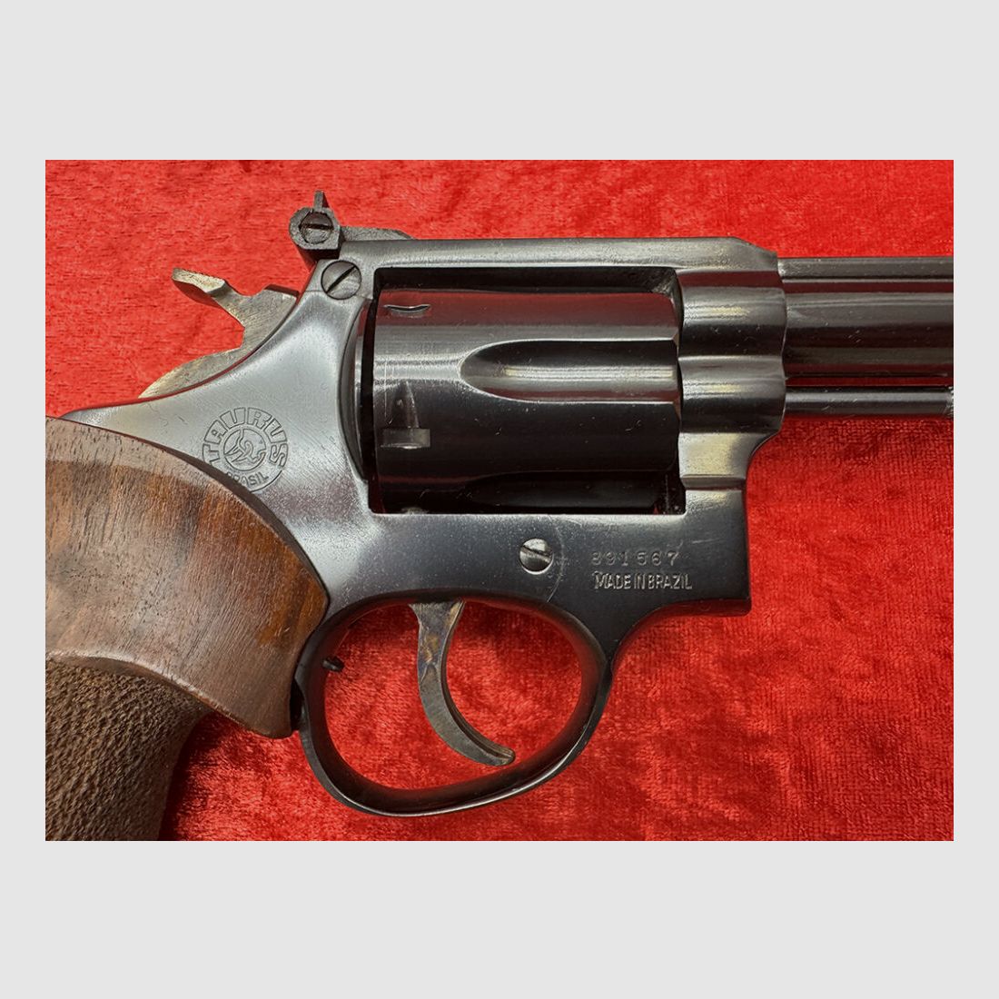 Taurus 76