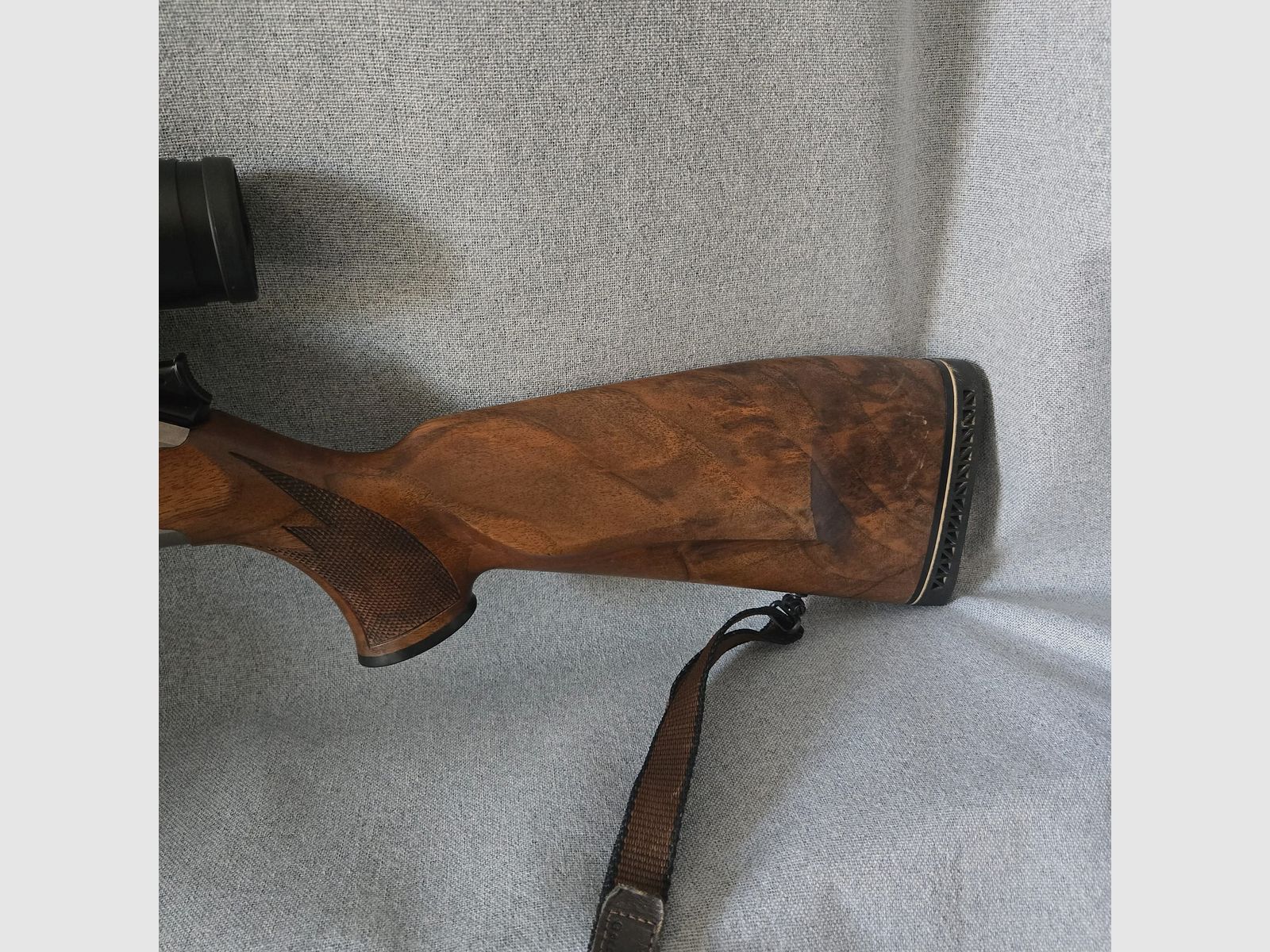 Blaser R93 als Gesamtpaket mit Schalldämpfer und Ziehlfernrohr von Zeiss
