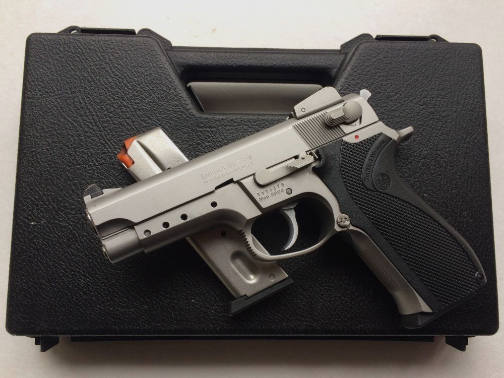 Smith and Wesson	 5906