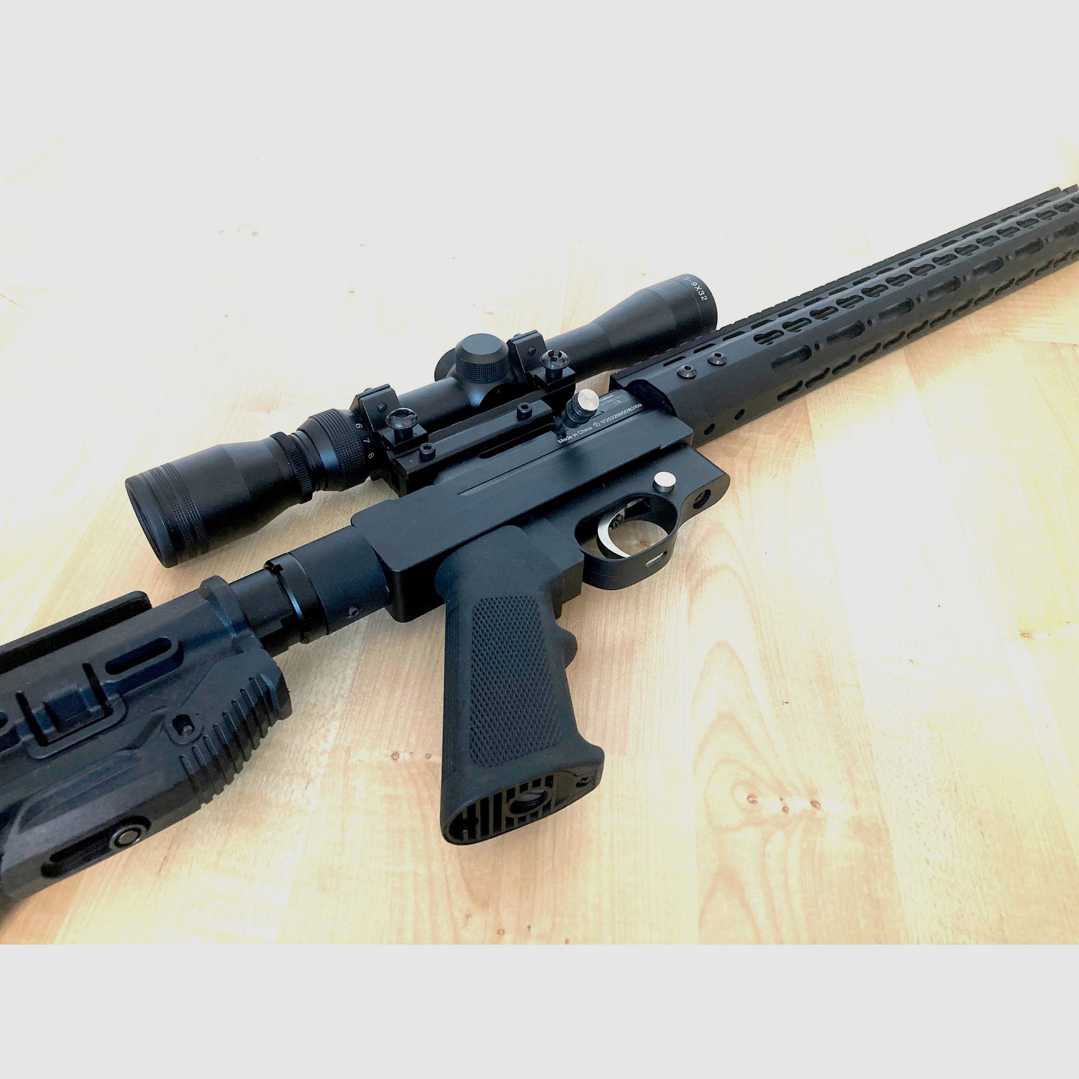 Carabine à air Diana Stormrider avec système de crosse aluminium AR15-Tactical et lunette 3-9x32, F libre dès 18 ans avec kit export 35J