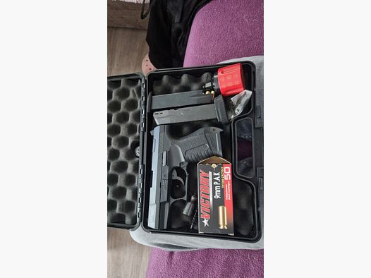 Walter p99 (blank firing)