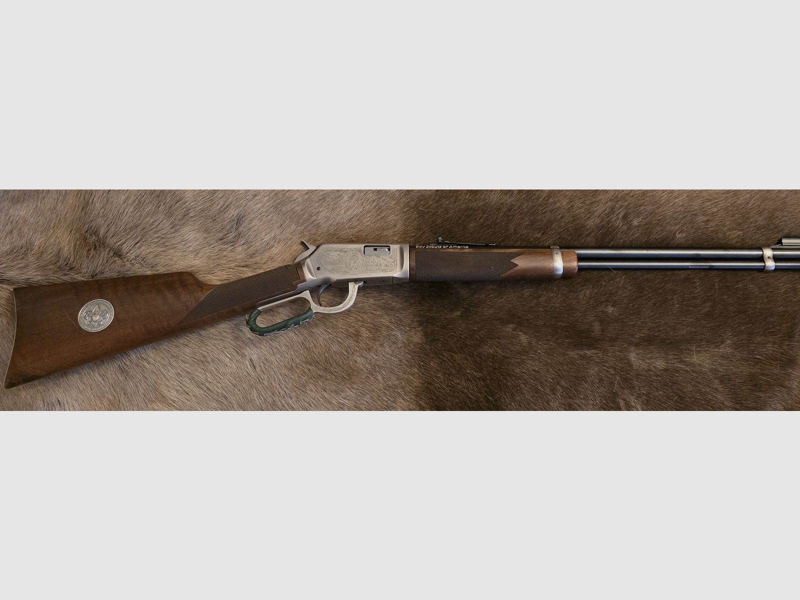 Eine Legende des Wilden Westens zu Verkaufen Winchester 9422 Comemorative Boy Scout