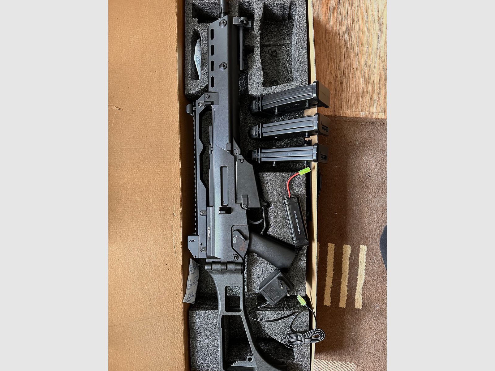 Airsoft G36  S-AEG mit Akku und Ladegerät 