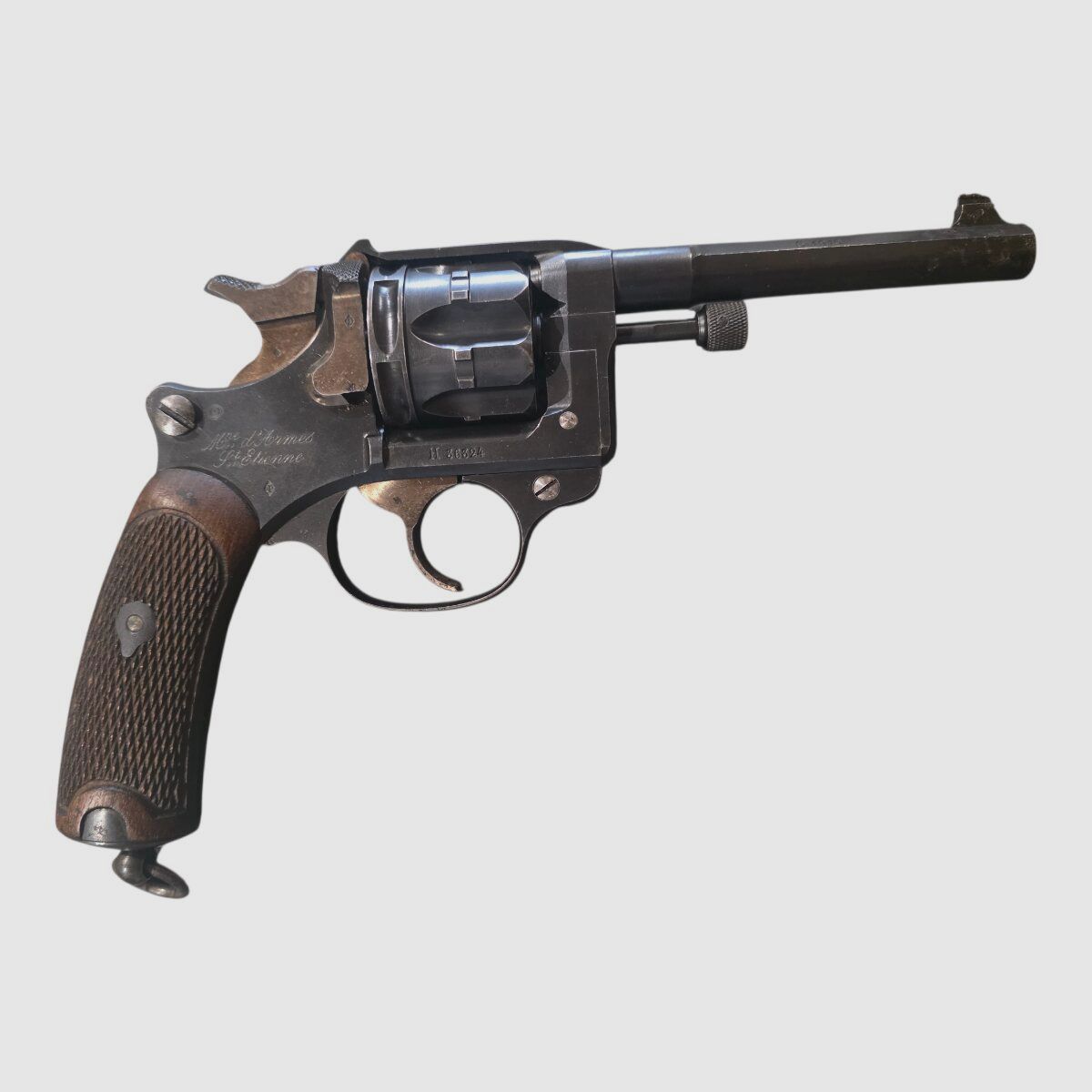 FRANZÖSISCHER REGLEMENTSREVOLVER Modell 1892, datiert 1896, Kaliber 8MM92, Erster Weltkrieg, Zweiter Weltkrieg, Bild 1 von 6
