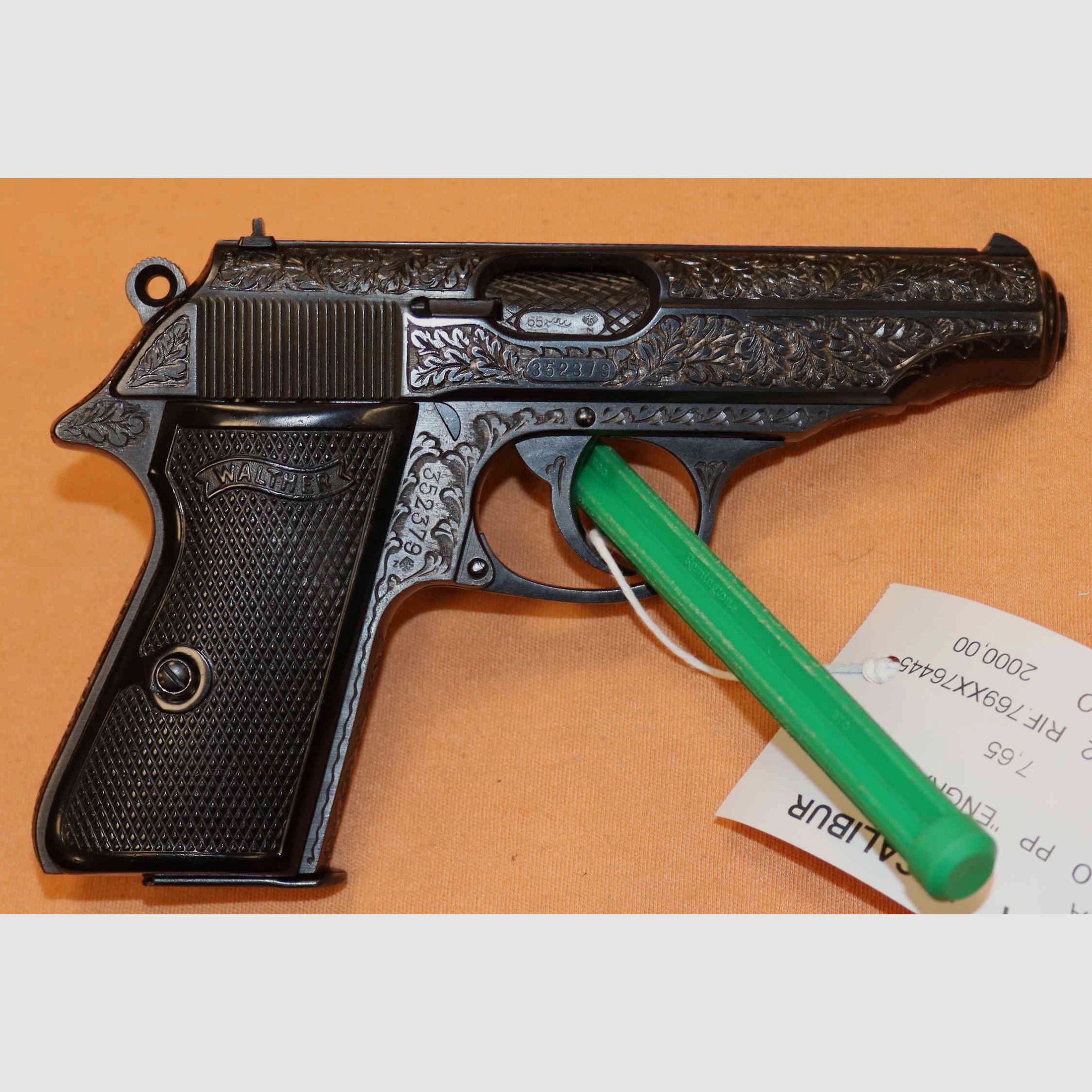 Pistolet Walther PP Grawerowany Kaliber 7.65, zdjęcie 6 z 10