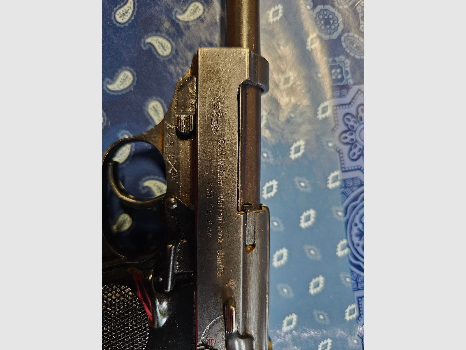 Walther P38 cal 9mm mit Holster und Ersatzmagazinen