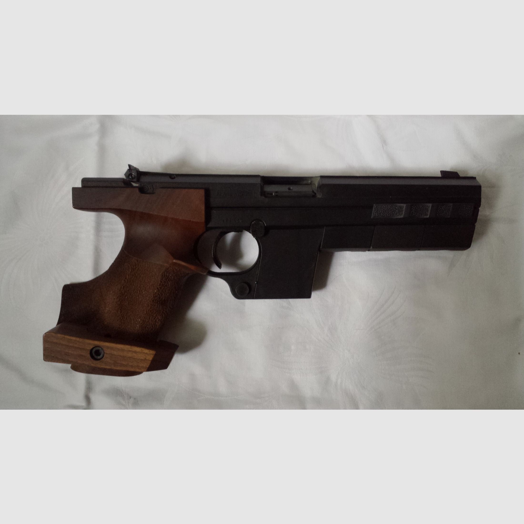 Sport pistol Hämerli 280