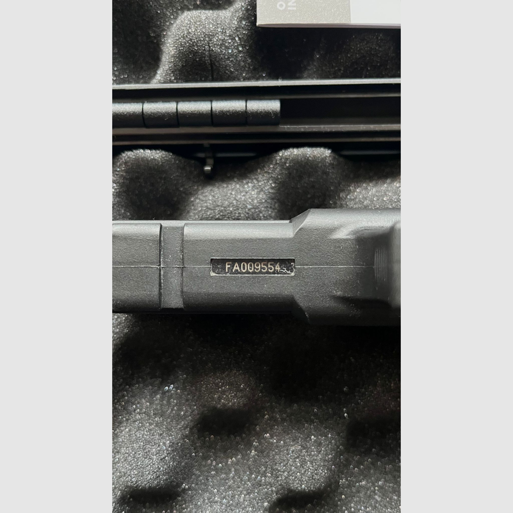 Glock 17 Gen 5 9mm P.A.K. Erste Edition Umarex - Neuzustand - mit originalem Glock Koffer und Zubehör (Vollständiges Set)