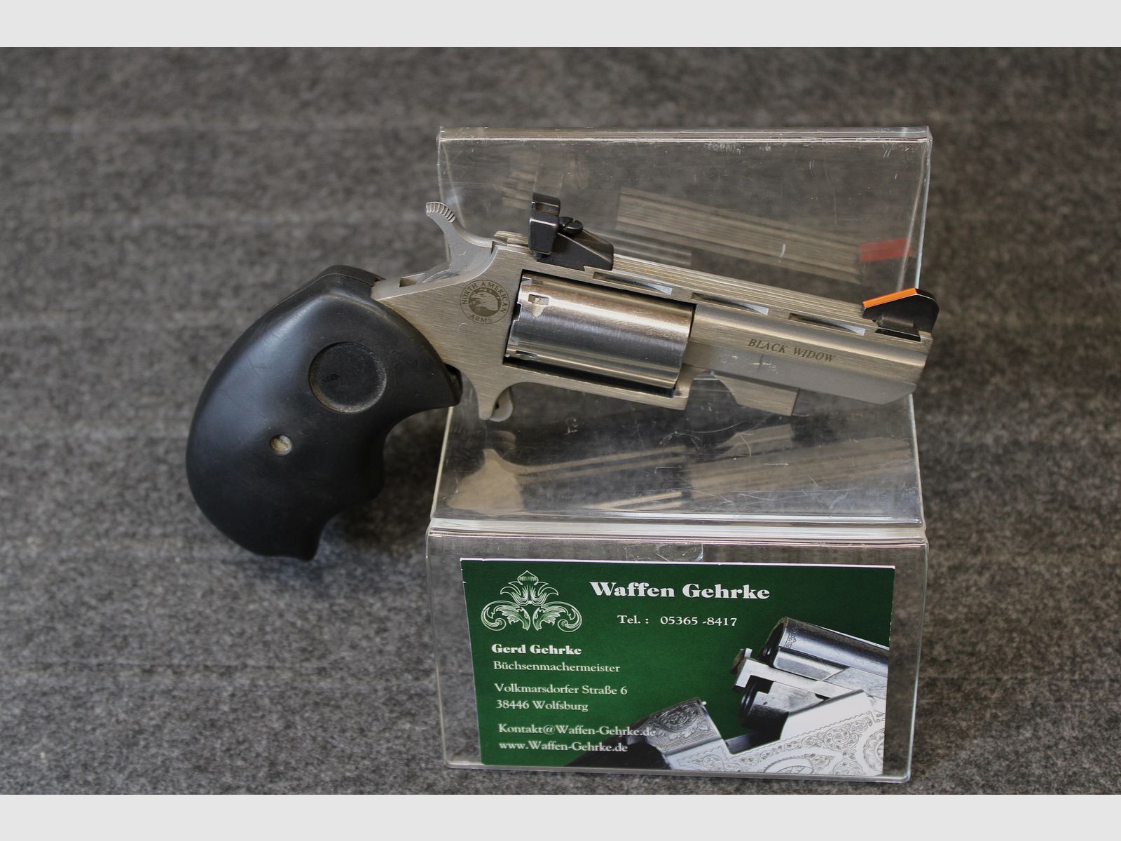 Revolver Black Widow della North American Arms