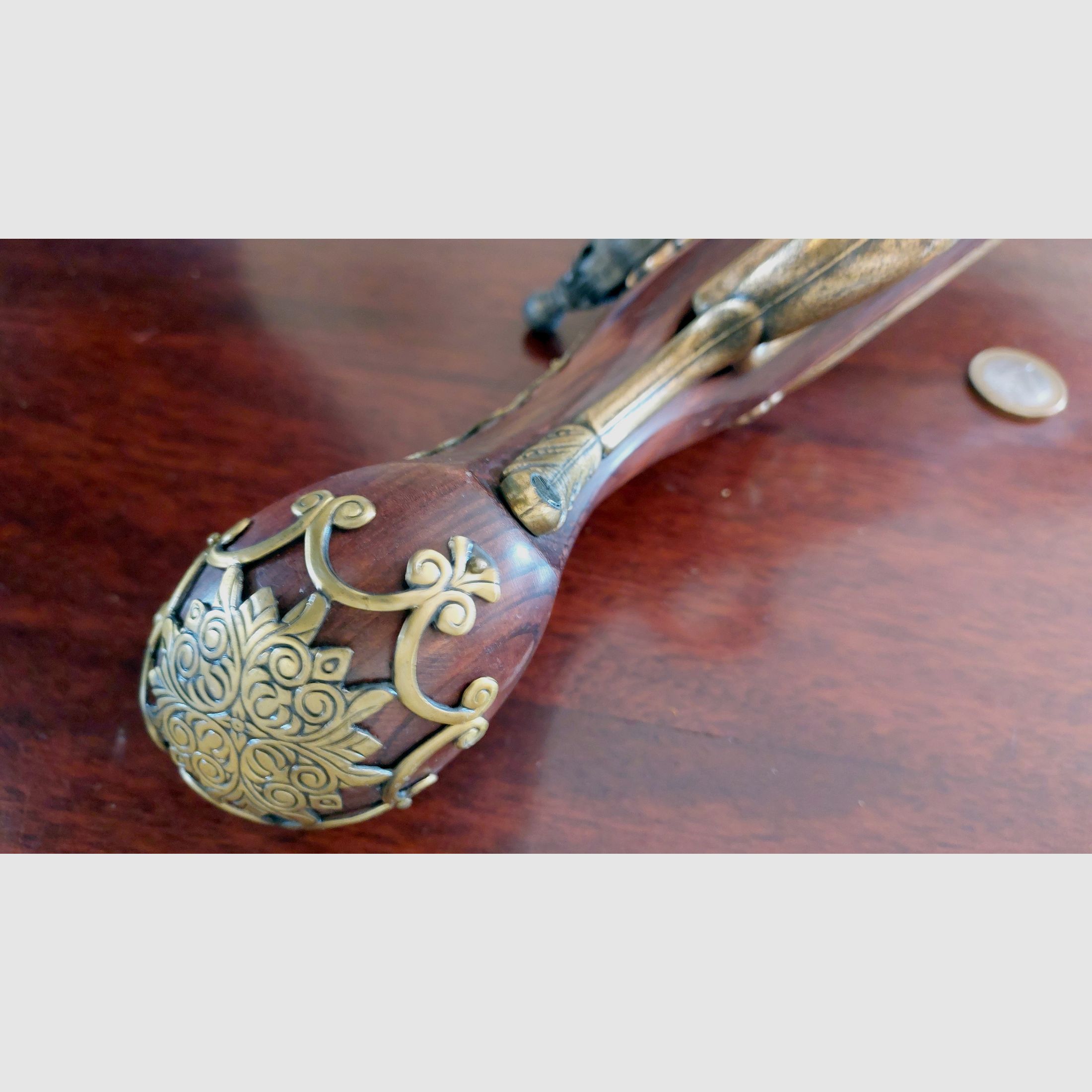 Replica flintlock pistol decoration – defective