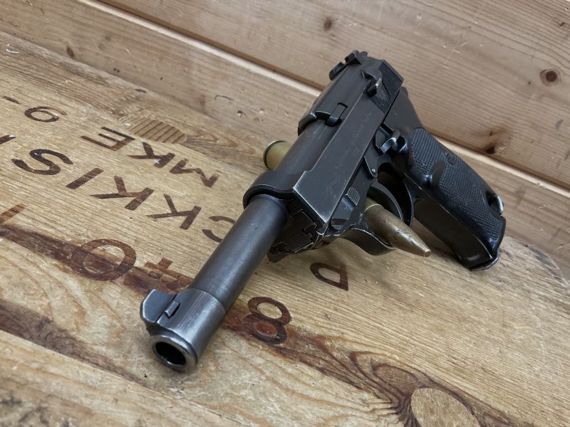 SLP Walther P38, Kal.9mm, schwarze Griffschalen!