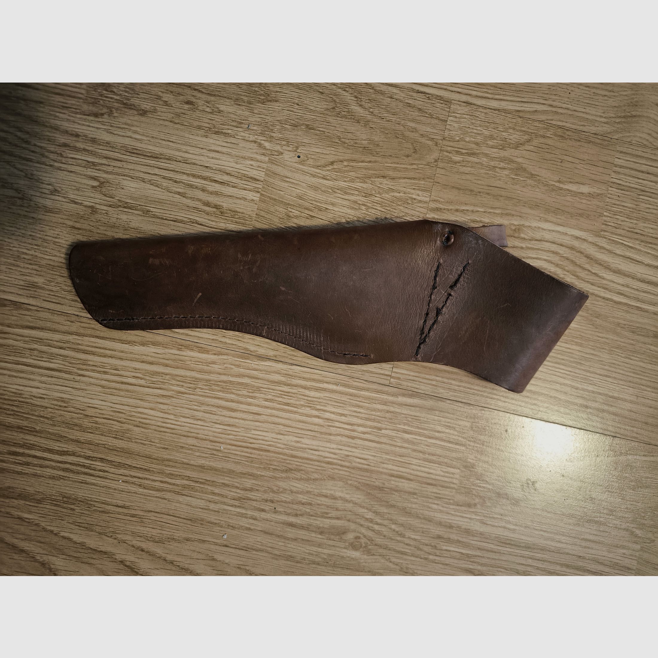 Revolver holster leather