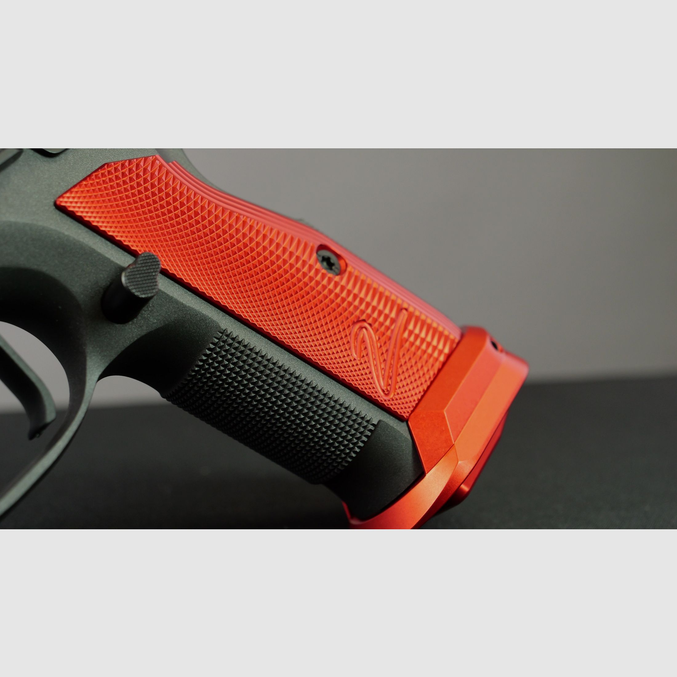 CZ TS2 Cobalt Grey / Red Edition 9x19mm