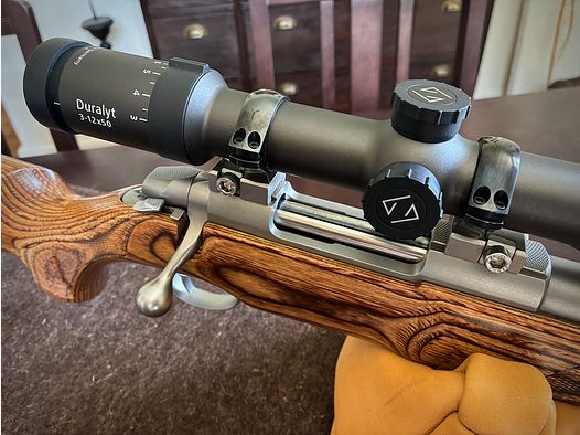 Sako 75 Varmint Laminated Stainless im Kaliber .308 Winchester mit Zeiss Duralyt 3–12x50