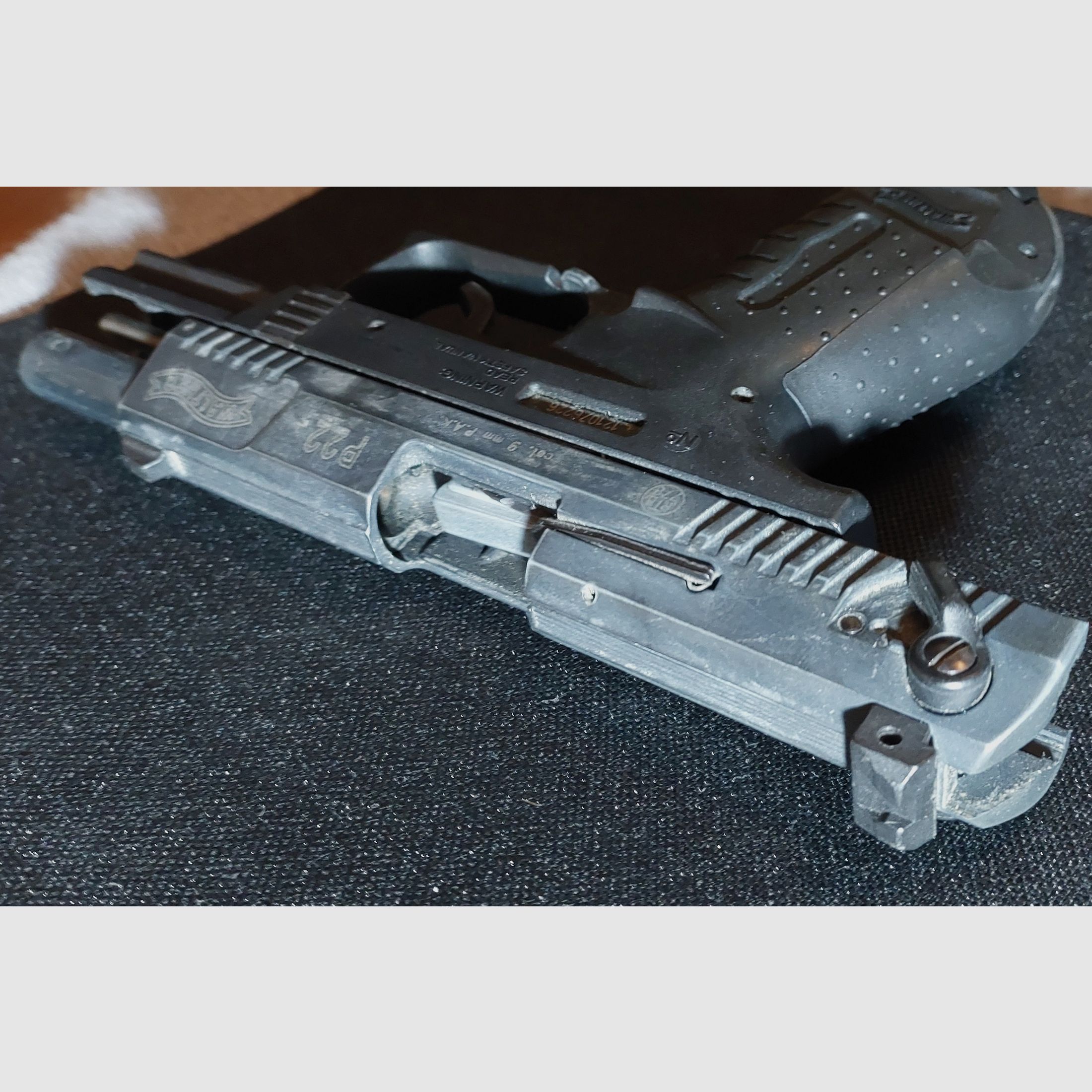 Walther P22 (P 22 Classic) blank firing pistol 9mm P.A.K. (PTB 778)