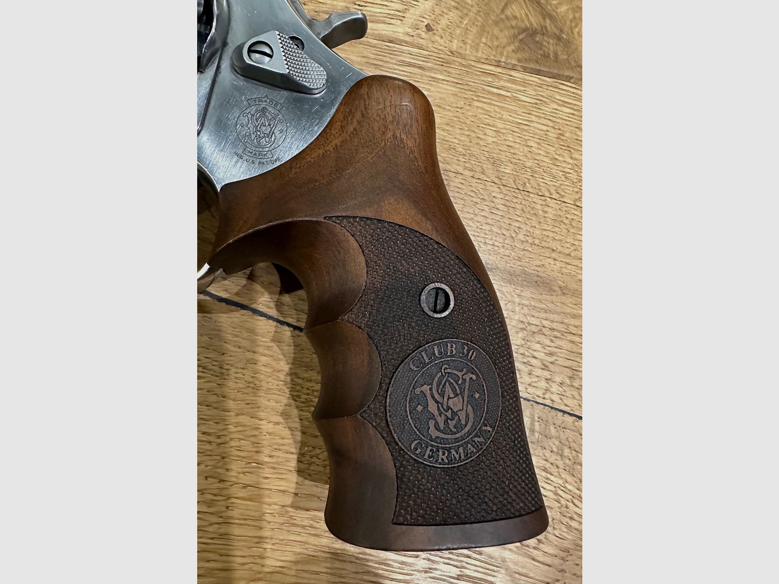 Smith & Wesson Club 30 Competition I