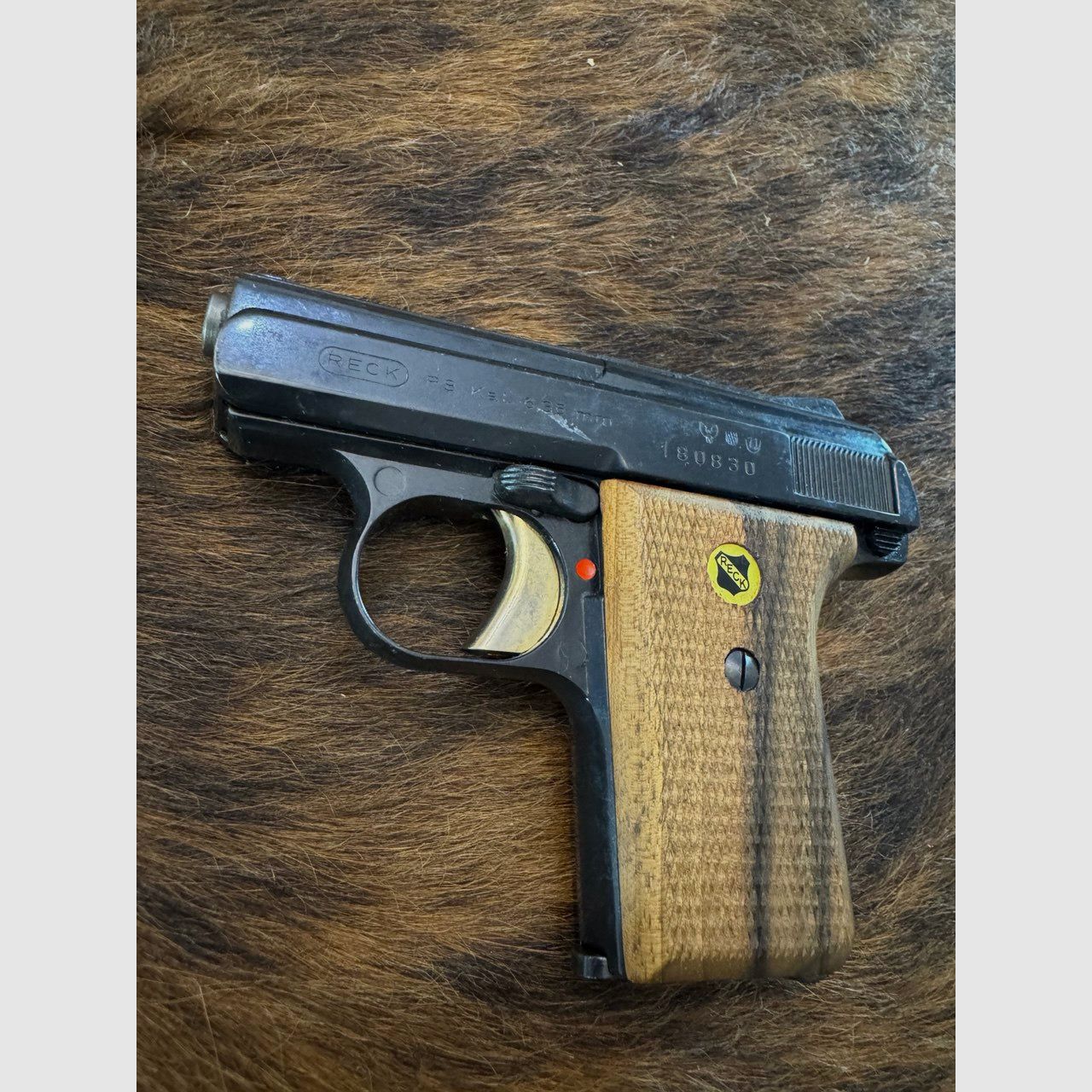 Pistole Reck P8, Kaliber 6,35 mm Browning (.25 ACP), Taschenpistole / Westentaschenpistole, Bild 2 von 3