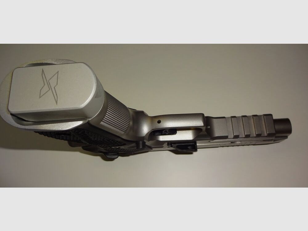 SIG Custom Works P226 X-Five Super Match