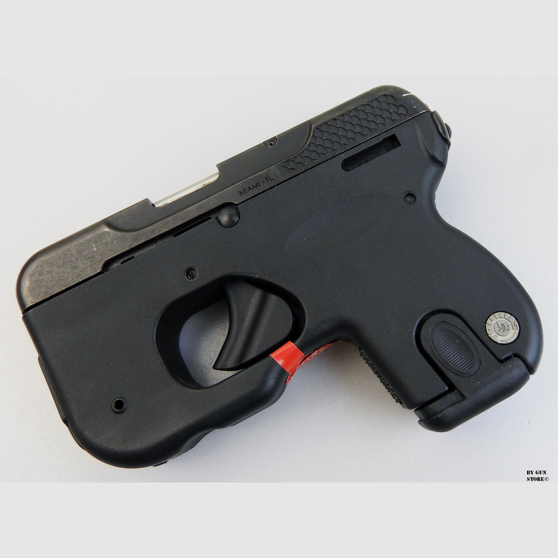 Pistola Taurus mod. Curve cal. 380, immagine 4 di 6