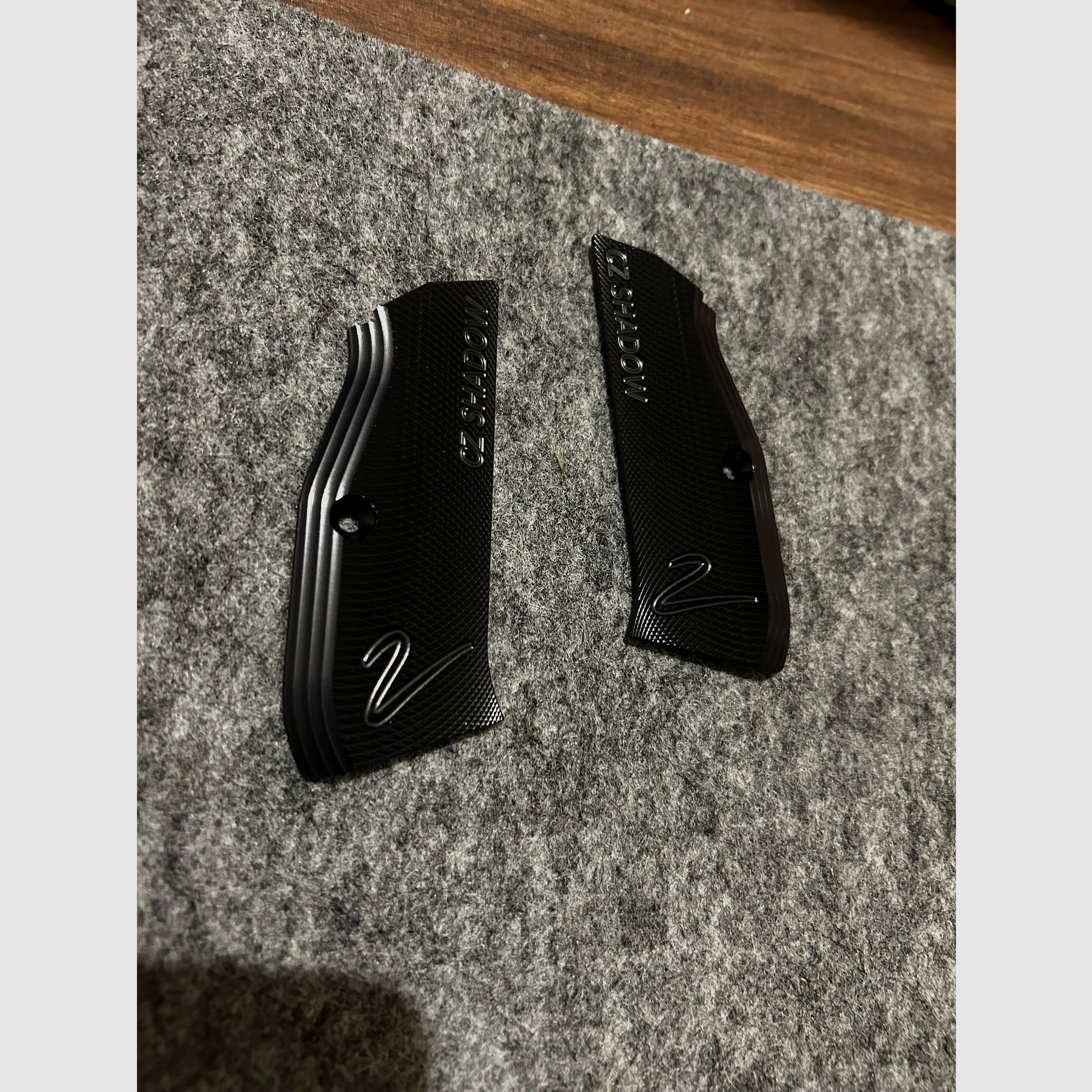 Maniglie CZ Shadow 2 nere