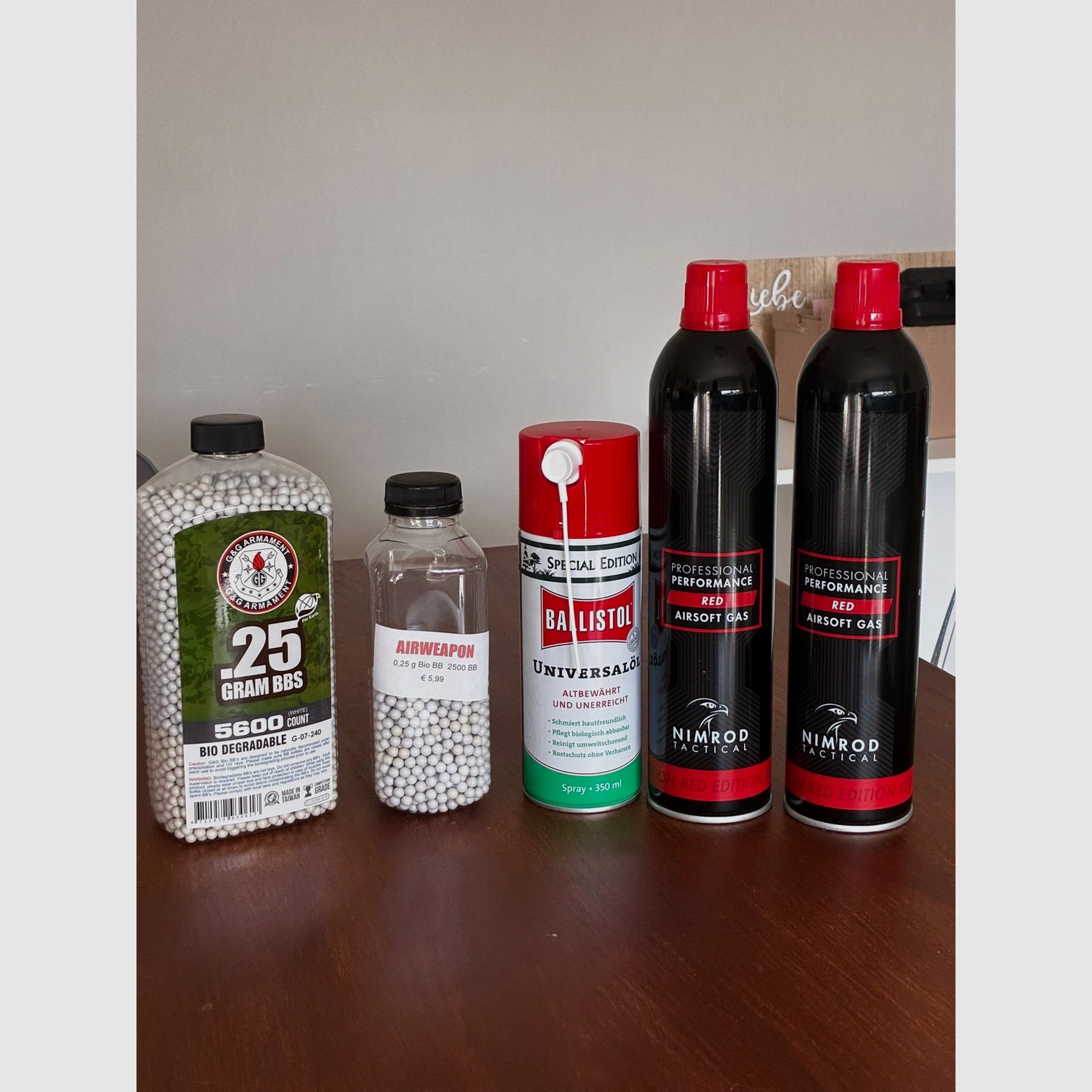 Pacchetto Airsoft completo — Ares Amoeba M4 (S-AEG) + H&K VP9 (GBB, scivolo in metallo) + Caricatore, gas,