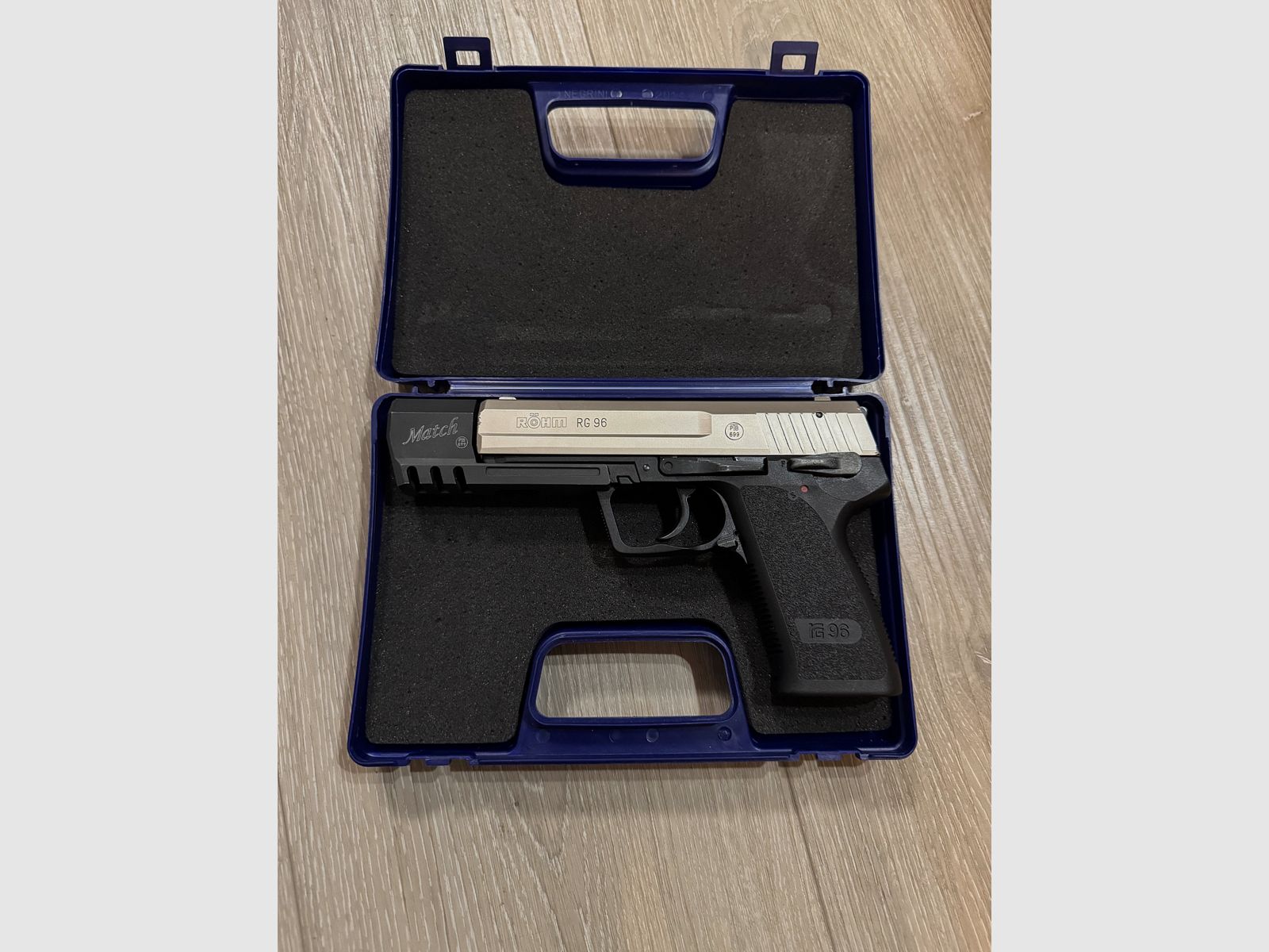 Röhm RG 96 Nickel PTB 699 (Oude Röhm-productie / Blauwe OVP / Stalen barrel), afbeelding 1 van 5