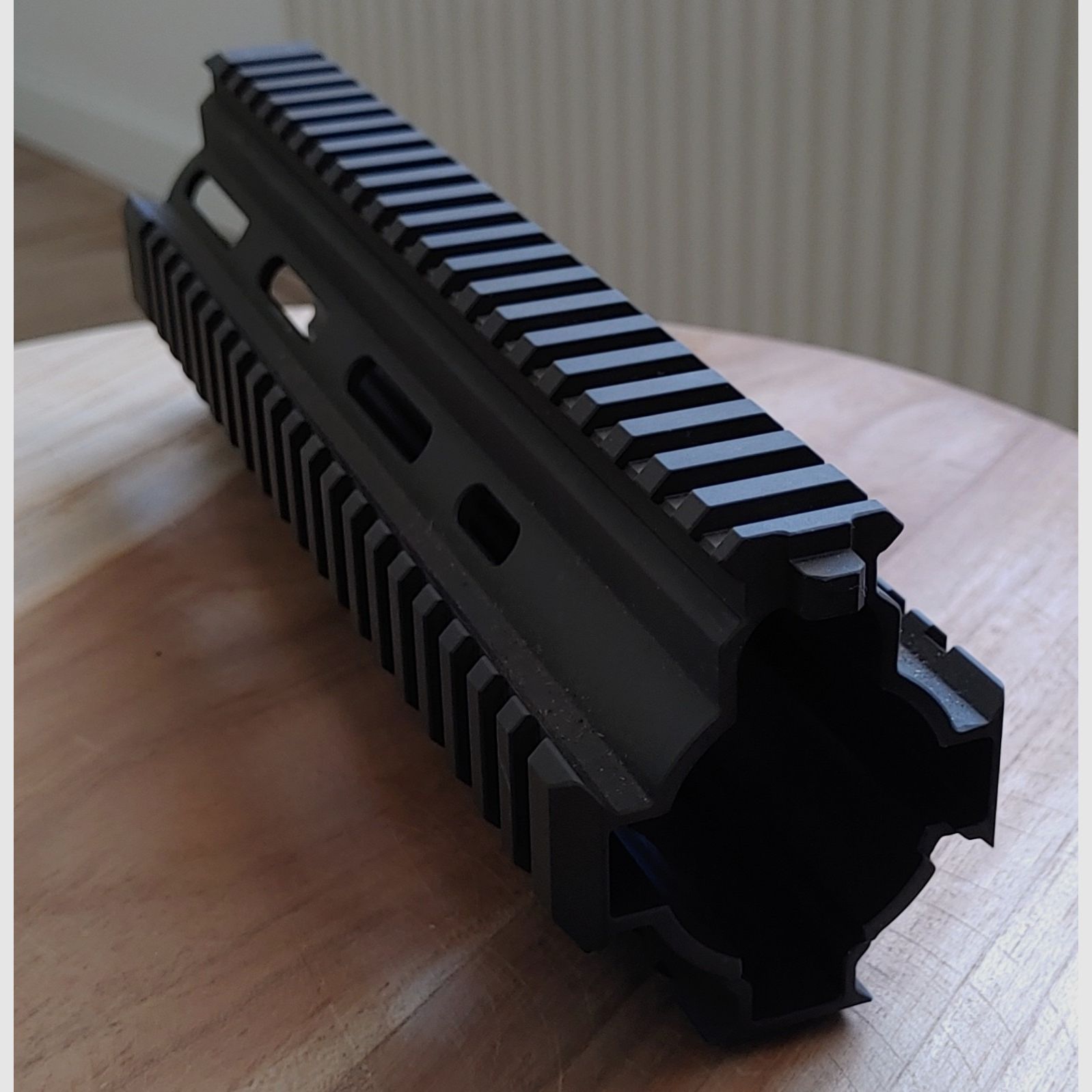 HK MR 223 Handschutz 9 Zoll oliv