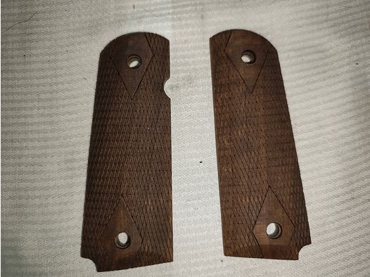 Umarex Colt 1911 wooden grip panels