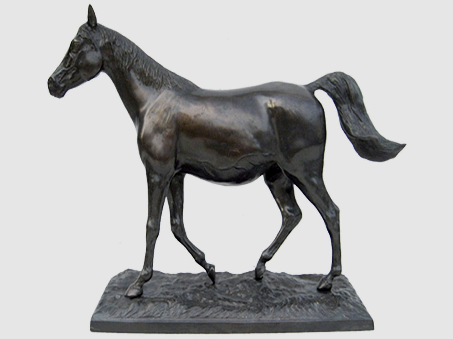 Lovergreen Bronzestatue Motiv laufendes Pferd