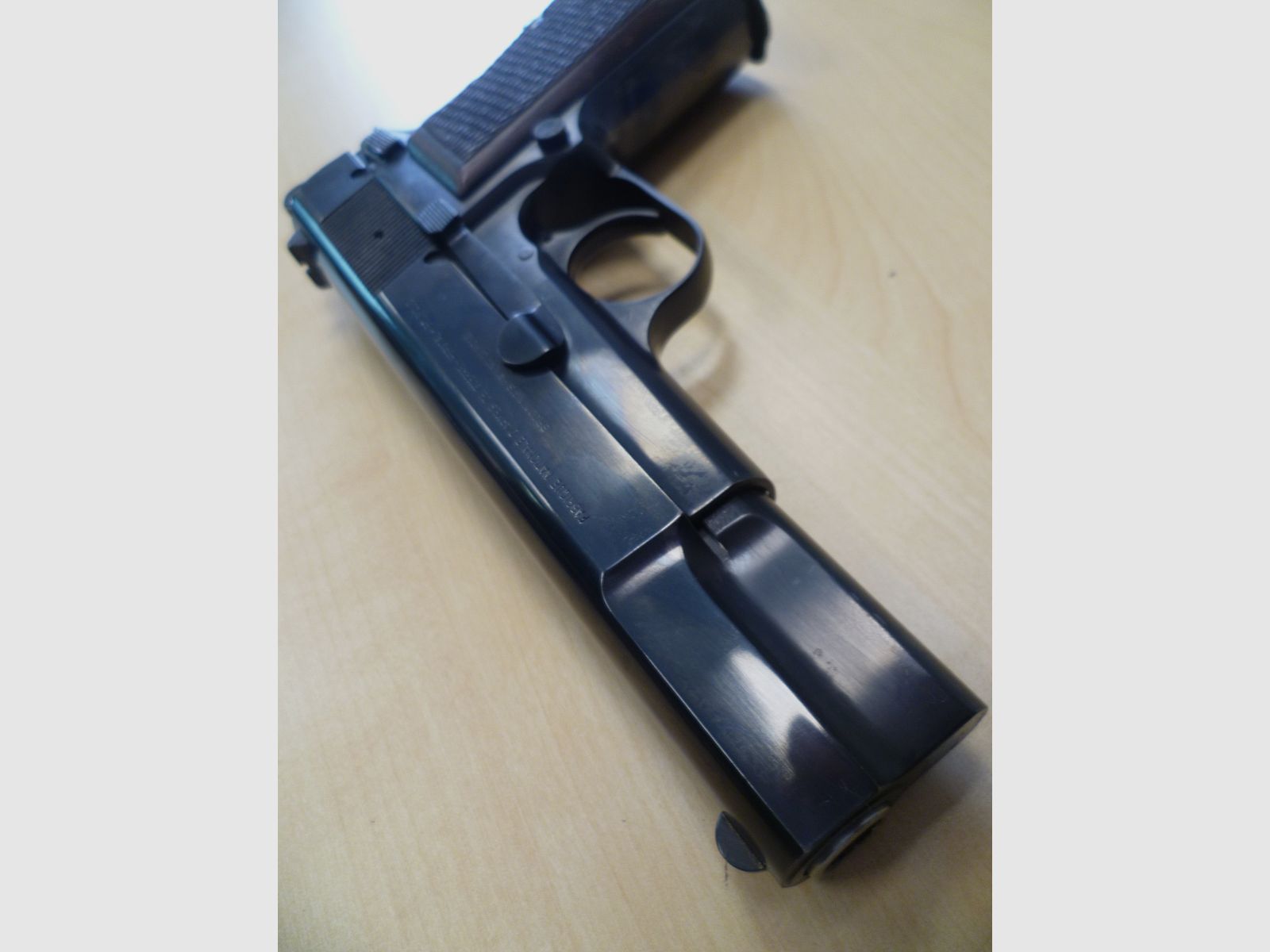Pistole FN High Power- 9 mm Luger