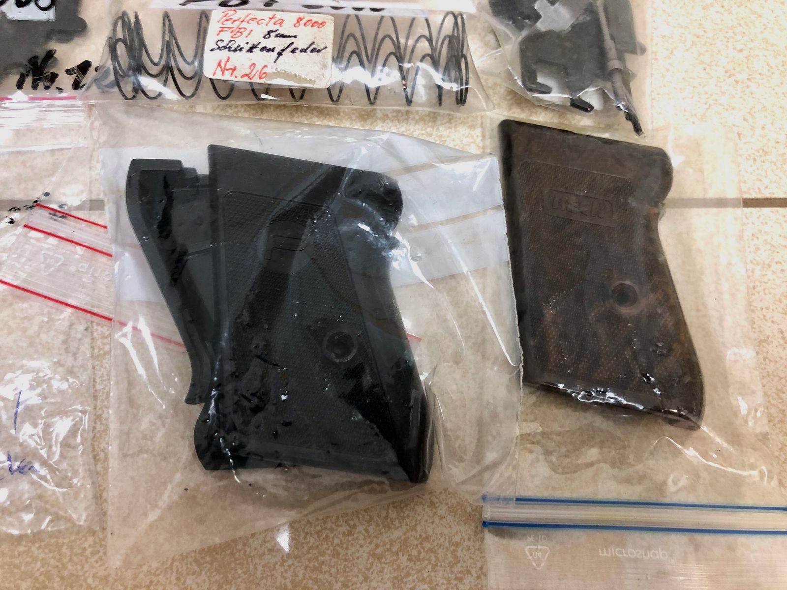 ••• #2 Ersatzteile - Reparatur-Konvolut für Schreckschusswaffen •••