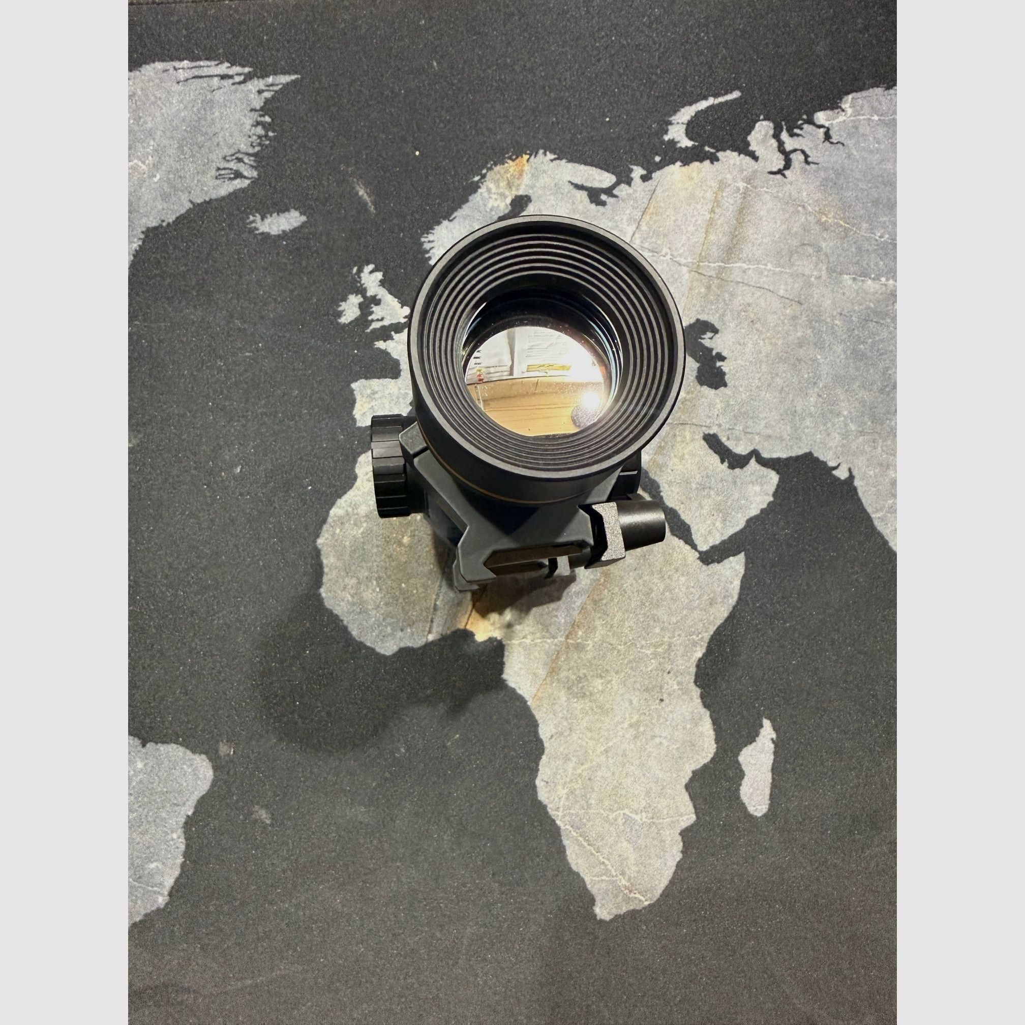 Leupold Freedom RDS mit Montage und weiterer zusätzlicher Ringmontage