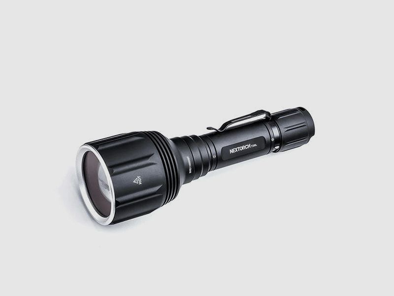 Tactical LED Flashlight T20L, 900 Lumens (including battery), image 1 of 9