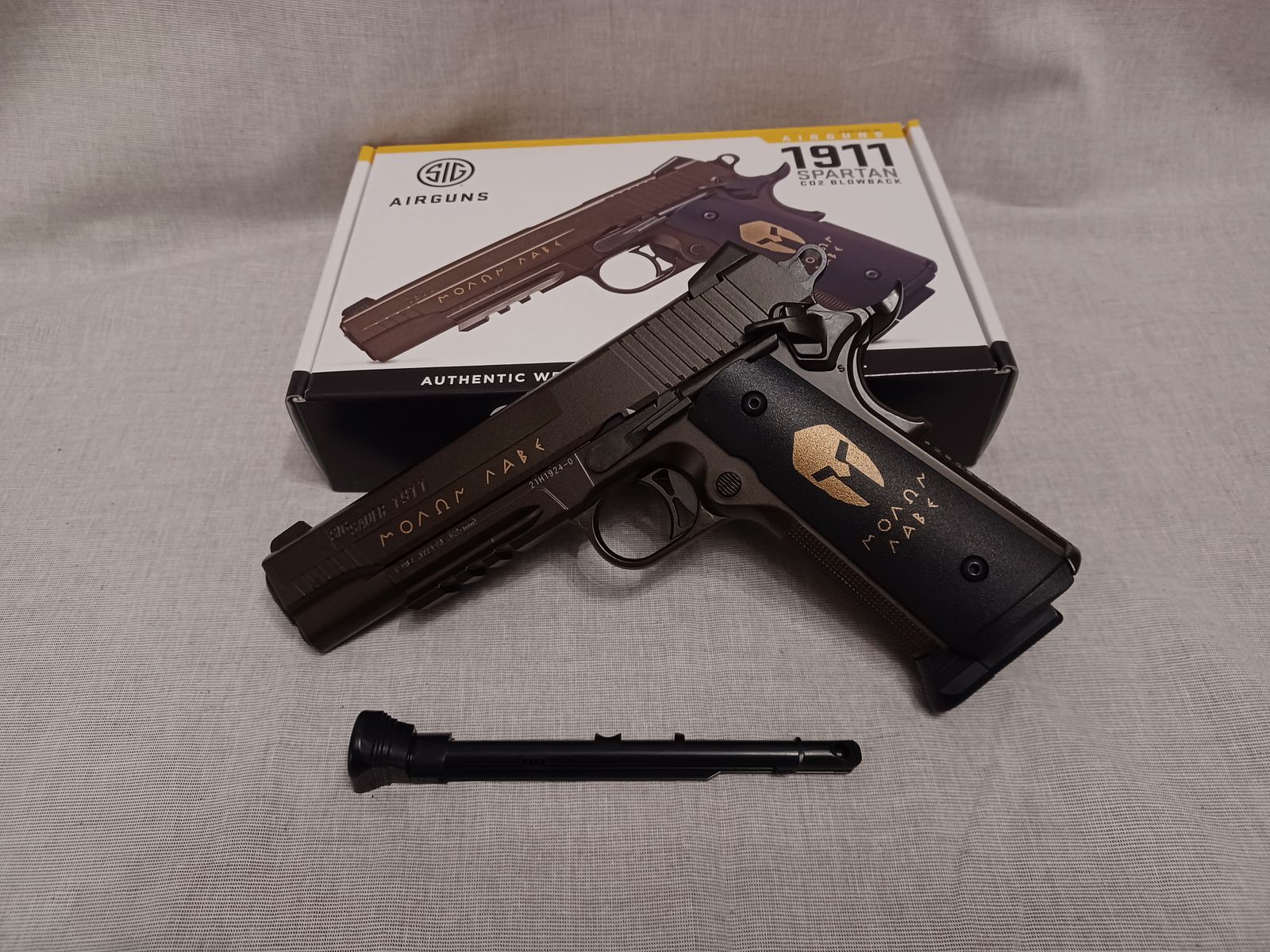 SIG SAUER 1911 Spartan / 4,5 mm BB / BlowBack / CO2 / Pistole / OVP (34)
