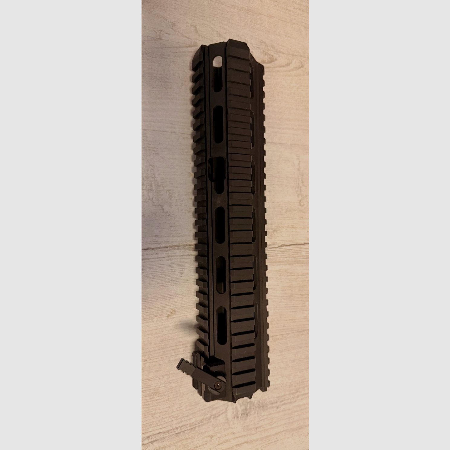 Haenel CR223 handguard quadrail Picatinny long, immagine 1 di 3