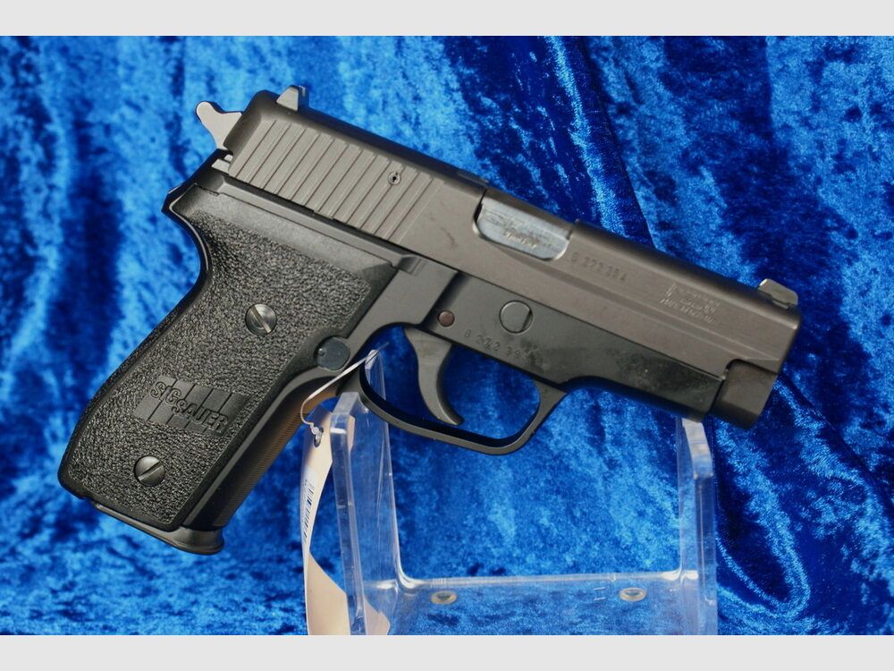 SIG Sauer GmbH	 P228