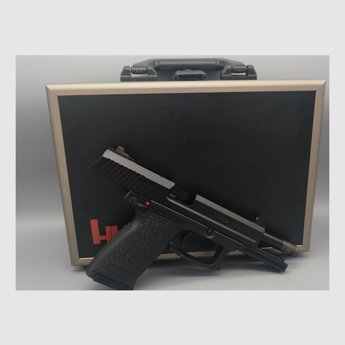 Heckler & Koch Mark 23 (MK23 SOCOM) .45Auto