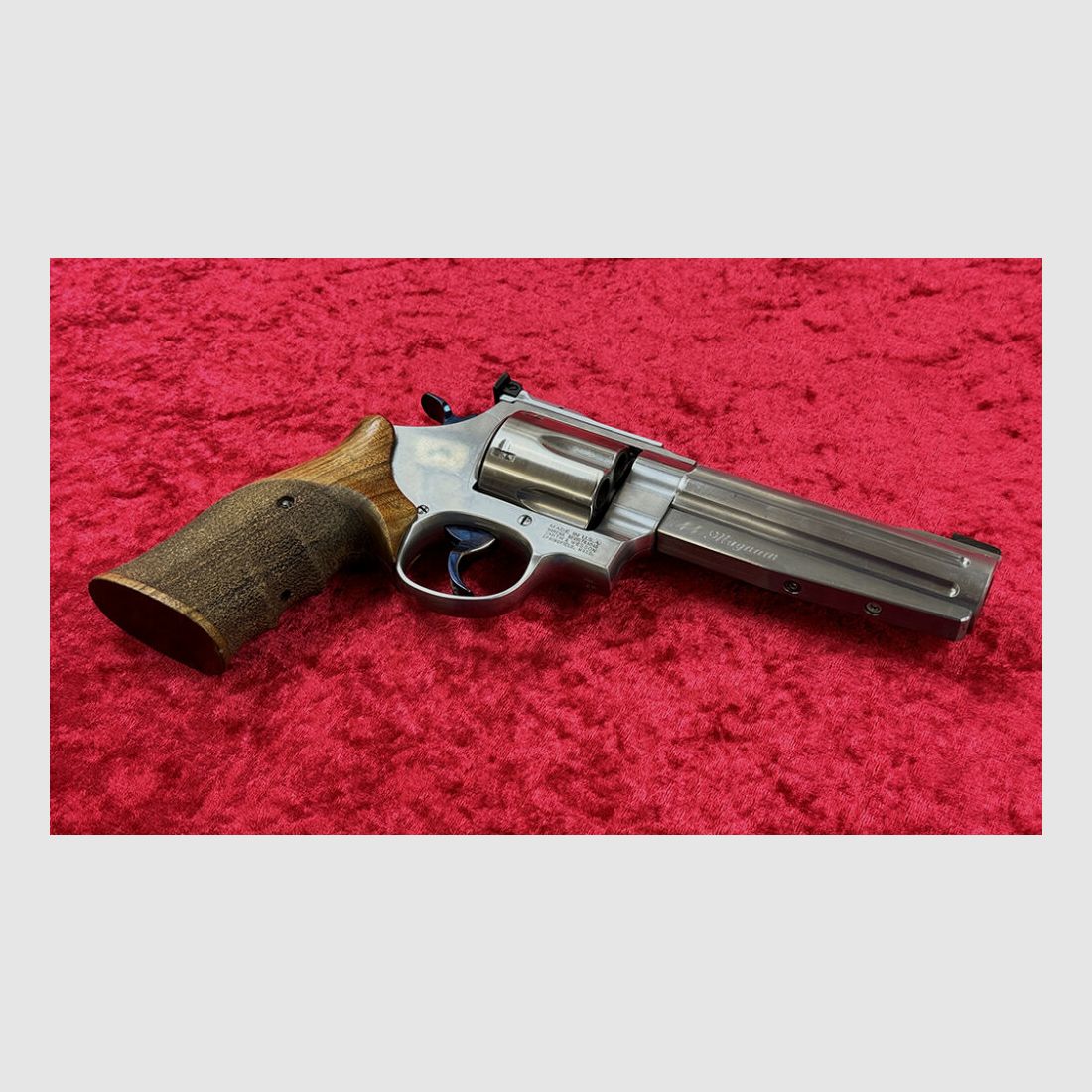 Smith & Wesson 629-5 Custom-Gun-Shop